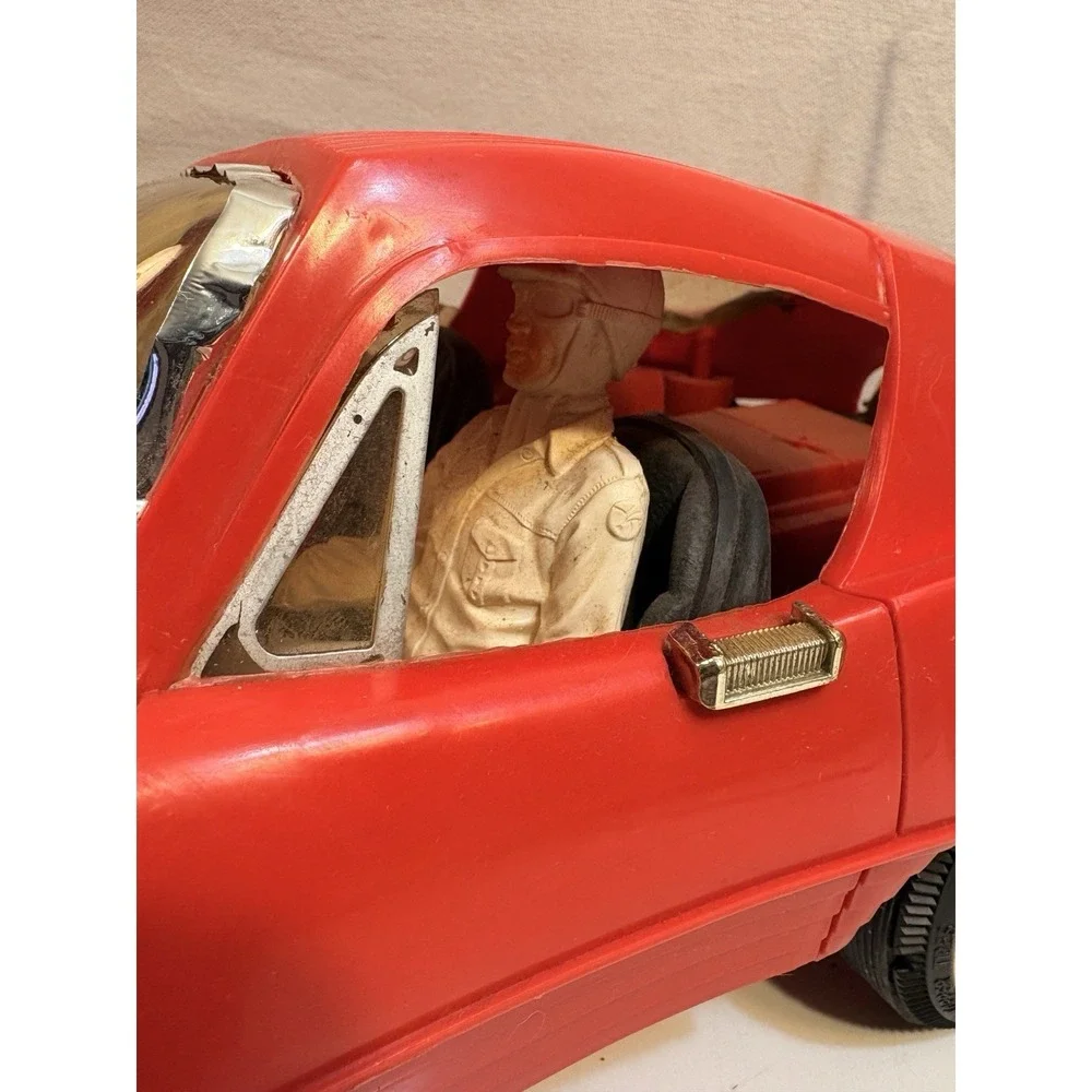 VINTAGE 1966 TOPPER TOYS- JOHNNY SPEED JAGUAR BATTERY REMOTE CONTROL 21